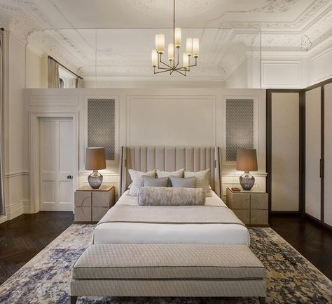 Helen Green Design Studio on Instagram: "Ultimate bliss. ———————————— Sublime colour palette of soft furnishings, coupled with superb architecture and detailing of the Grade II listed ceiling of this stunning Master Suite in Knightsbridge. #luxuryliving #luxuryinteriors #luxurydesign #luxuryhomes #londoninteriors #interiordesign #masterbedroom @heirloomslinens" Colonial Bedroom, Helen Green, Reading Lights, Duplex Apartment, Made Furniture, Fancy Houses, Bedroom Decor Design, Custom Made Furniture, Dream House Interior