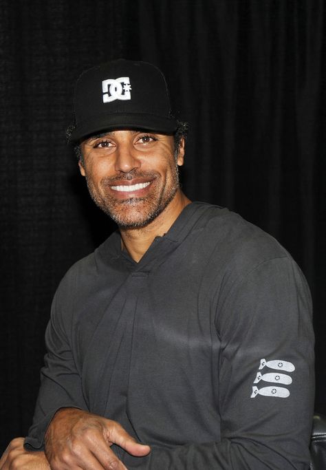 Image Rick Fox Lakers, Rick Fox, Older Guys, Vanessa Williams, Warm Chocolate, Dapper Gentleman, Anime People, Nba Players, Celebrity Entertainment