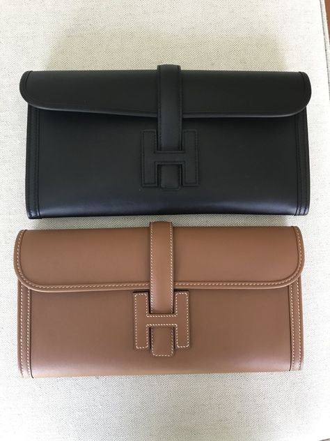 Hermes Jige Gold and Black Hermes Jige, Iphone Bag, Armani Sunglasses, Perfect Handbag, Small Crossbody Purse, Hermes Handbags, Burberry Handbags, Crossbody Wallet, Prada Handbags