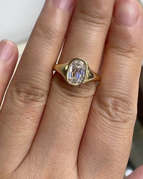 Criss Cut Diamond, Ring Selfie, Couple Wedding Rings, Yellow Engagement Rings, Lost Wax Casting, Put A Ring On It, Moissanite Rings, Solitaire Ring, Haircuts For Men