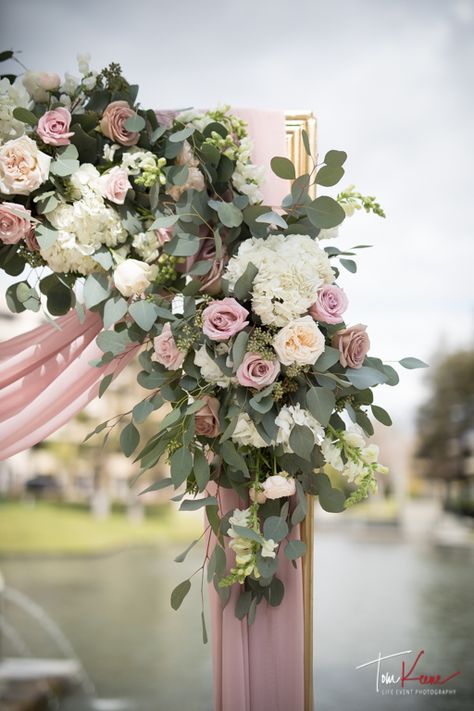 Mauve Wedding Arch Flowers, Peach Wedding Arch Floral Design, Blush Arch Wedding, Dusty Pink Wedding Arch, Mauve Wedding Arch, Archway Flowers Wedding, Bridgerton Wedding Bouquet, Wedding Arbour Flowers, Rose Arch Wedding