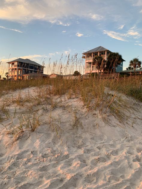 Florida Beach Town Aesthetic, Old Coastal Town Aesthetic, Coastal Beach Town Aesthetic, Costal Life Aesthetic, Small Town Florida Aesthetic, Coastal Small Town, Beach Village Aesthetic, Summer Beach Town Aesthetic, Beachside Town Aesthetic