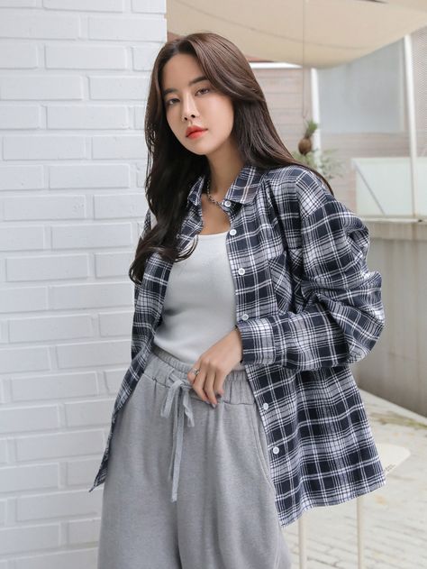 Check Shirts For Women, Blue Colour Shirt, Drop Shoulder Blouse, Blue Checkered Shirt, Cute Sweatpants Outfit, Cute Sweatpants, Celebrity Casual Outfits, Drop Shoulder Shirt, Outfit Styles