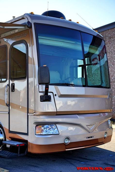 2007 Fleetwood Bounder Diesel 38V, Class A - Diesel RV For Sale in Williamston, South Carolina | RVT.com - 84888 Two Door Refrigerator, Used Rv For Sale, Motor Homes For Sale, Fleetwood Bounder, Whistling Diesel, Huge Shower, Used Motorhomes, Vintage Motorhome For Sale, Central Vacuum System