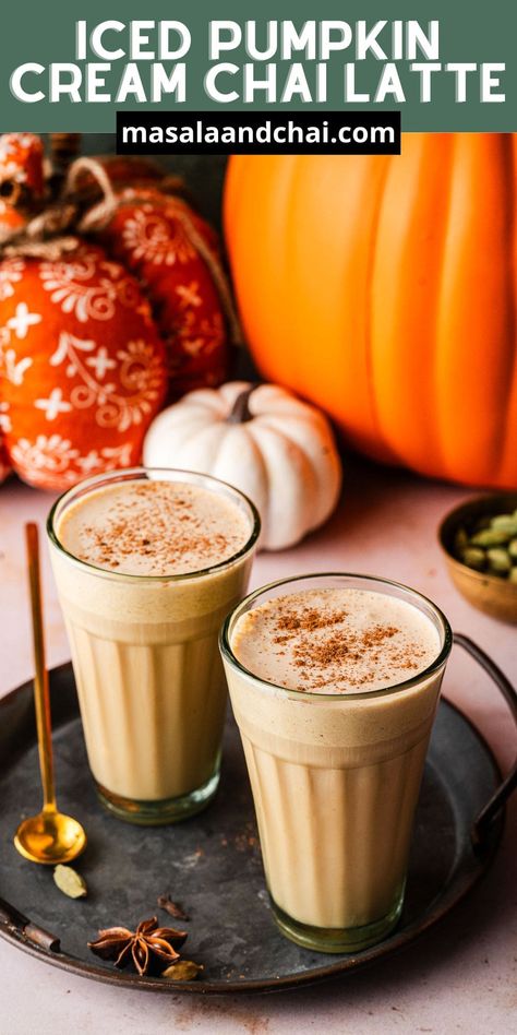 Imagine perfectly spiced homemade chai concentrate topped with a rich and creamy pumpkin cream cold foam and then dusted with pumpkin spice... This Starbucks copycat of the Iced Pumpkin Cream Chai Latte is the quintessential fall drink Brunch Cocktails Easy, Cocktails For A Party, Pumpkin Cream Cold Foam, Chai Latte Starbucks, Morning Chai, Pumpkin Chai Latte, Chai Concentrate, Chai Recipes, Autumn Breakfast