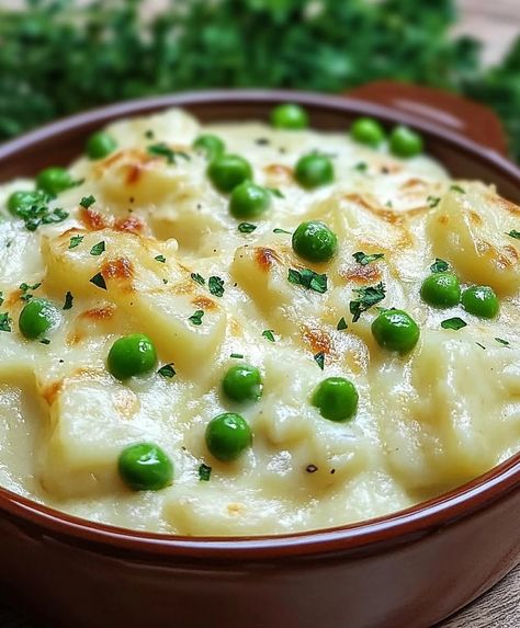 Creamed Potatoes and Peas | Homemade Recipes White Beans And Potatoes, Creamed Peas And New Potatoes, Creamed New Potatoes And Peas, Cream Peas And Potatoes Recipes, Creamed Potatoes And Peas Recipe, Cream Potatoes And Peas, Peas And Potatoes In Cream Sauce, Cream Peas And Potatoes, Potato And Peas Recipes