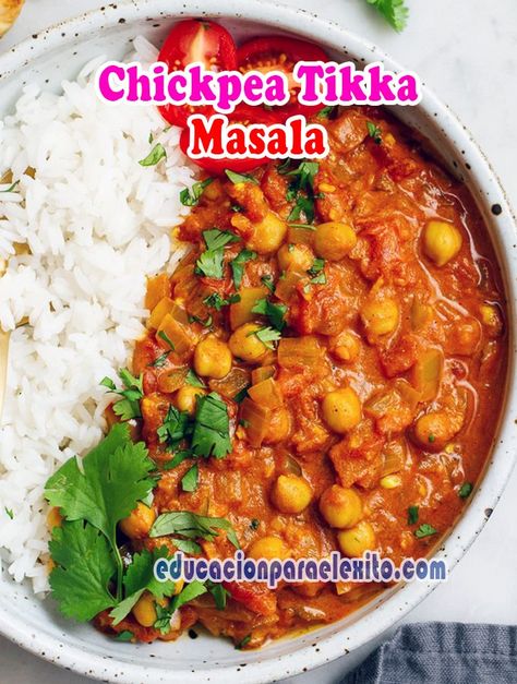 Easy Chickpea Tikka Masala (Healthy Vegan) - Educacionparaelexito Crockpot Cabbage Roll Soup, Masala Chickpeas, Pie Vegetarian, Crockpot Cabbage, Curried Chickpeas, Pane Naan, Roasted Vegetable Lasagna, Lentil Sloppy Joes, Vegan Tikka Masala