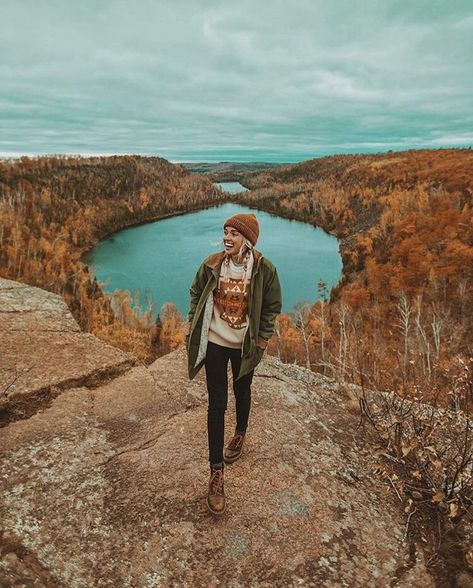 Hailey Miller ~ dreaming out loud Wander Outfits, Hailey Miller, Granola Style, Climbing Outfits, Cute Hiking Outfit, Outdoorsy Style, Granola Girl Aesthetic, Style Converse, Camping Photography