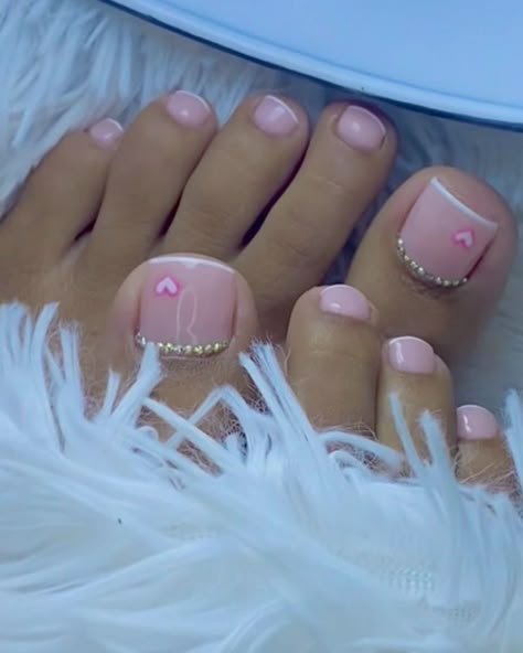 Pink And White Pedicure, Soft Pink Toe Nails, Black Toe Nails, Pedicure Designs Toenails, Pedicure Nail Designs, Gel Toe Nails, Acrylic Toe Nails, Acrylic Toes, Pretty Toe Nails