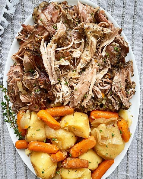 Pork Roast In The Crockpot, Crockpot Pork Roast With Veggies, Pork Roast Crock Pot Recipes Easy, Boneless Boston Pork Roast, Pork Roast Sauerkraut Crockpot, Crockpot Boston Pork Roast, Crockpot Pork Roast Recipes Slow Cooker, Porkroast Crockpot, Easy Pork Roast Crock Pot Recipes