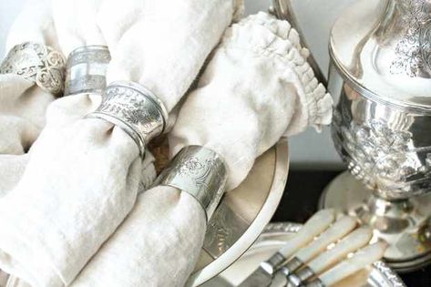 Antique napkin rings: how to collect and where to buy || From souvenirs and gifts to inherited treasures and class indicators, antique napkin rings are highly sought-after. Here, Ellie Tennant explains how you can build a collection... https://www.homesandantiques.com/antiques/collecting-guides-antiques/collecting-guides/antique-napkin-rings-how-to-collect-and-where-to-buy/ Antique Napkin Rings, Vintage Napkin Rings, Silver Napkin Rings, Dinner Table Setting, Vintage Napkins, Silver Trays, Family Table, Elegant Dinner, Romantic Homes