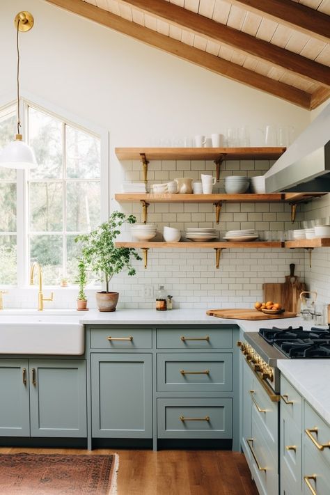 Mediterranean Cabin, Small Cottage Kitchens, Cottage Kitchen Inspiration, Cottage Kitchen Ideas, Cozy Cottage Kitchen, Small Cottage Kitchen, Cottage Inspiration, Cottage Kitchens, Casa Container