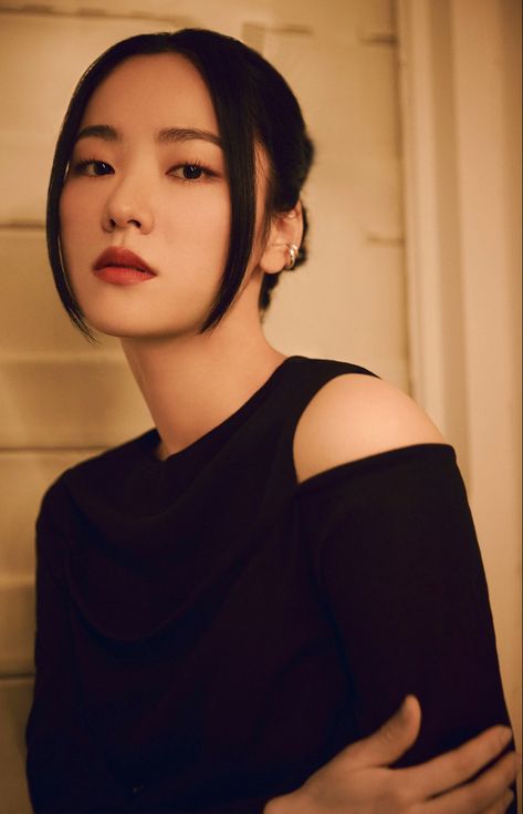 Jeon Yeo-been, Jeon Yeobin, Jeon Yeo Bin, Jeon Yeobeen, Kdrama Actress, Black Luxury, Korean Actresses, Fall Collection, Korean Actress