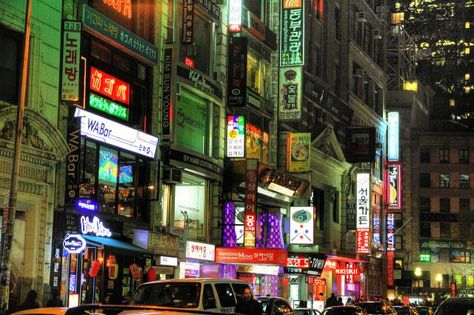 [HanCinema's Korea Town Travelogue] Introducing Koreatowns Korean Town, Best Korean Food, Penn Station, Korean Restaurant, South Korea Travel, Beautiful Cities, Midtown Manhattan, Nyc Food, Visit New York