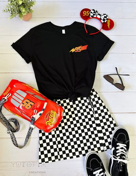 Disney Costumes Black Women, Disney Cars Themed Outfits, Disney World Outfits Best Friends, Lighting Mcqueen Disneybound, Lightning Mcqueen Family Costumes, Pixar Cars Family Costume, Disney Bounding Dresses, Cars Inspired Outfits, Disney Outfits Adults