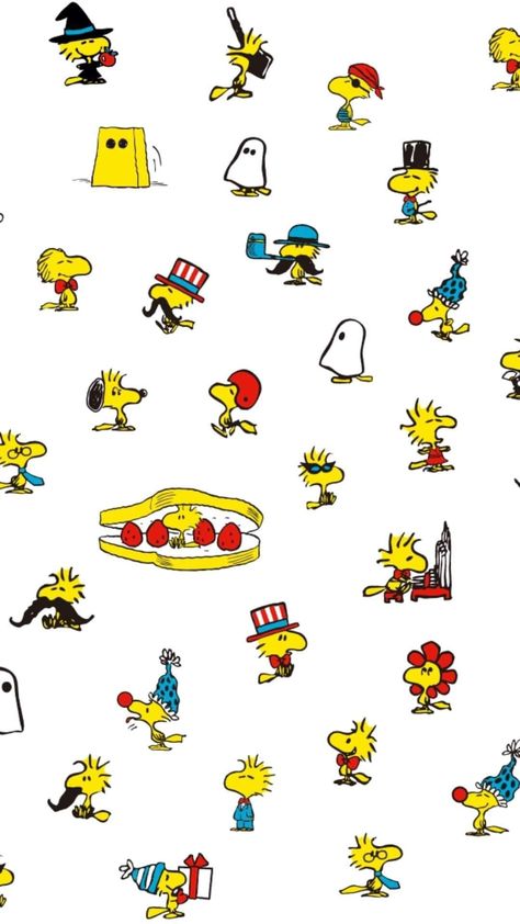 Charlie Brown Wallpaper, Peanuts Wallpaper, Snoopy Tattoo, Woodstock Peanuts, Snoopy Cartoon, Snoopy Funny, Snoopy Images, Snoopy Wallpaper, Snoopy Pictures