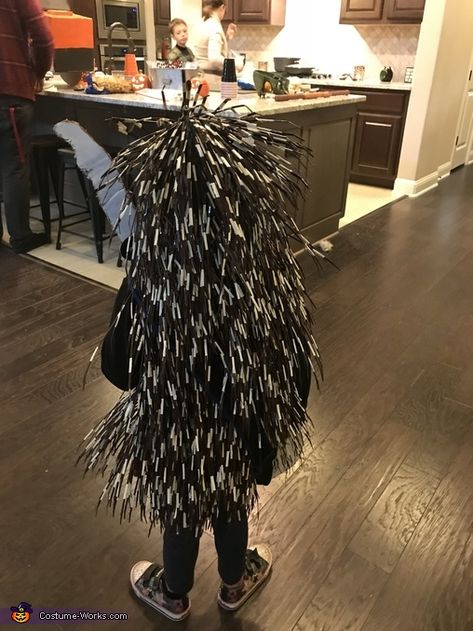 Porkipine Costume Diy, Sing 2 Ash Costume, Ash From Sing Costume Diy, Ash From Sing Costume, Diy Hedgehog Costume, Ash Sing Costume, Porcupine Costume Diy, Ash Costume Diy, Ash From Sing