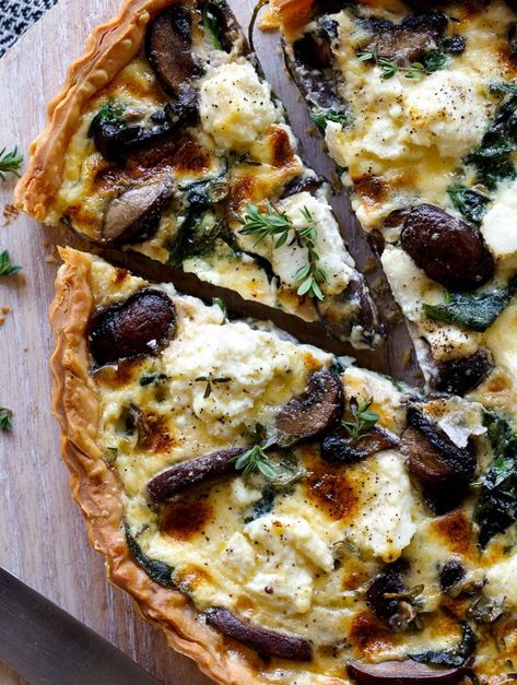 Spinach, ricotta and mushroom quiche Recipe | myfoodbook Quiche Mushroom, Ricotta Quiche, Ham Quiche Recipe, Vegetarian Quiche, Ricotta Spinach, Mushroom Quiche, Spinach Ricotta, Quiche Recipe, Sausage Rolls