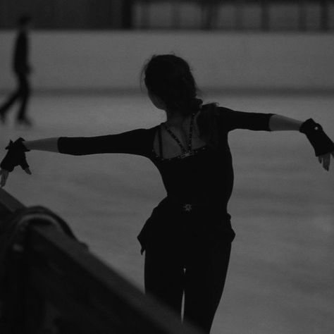 Ice Skating Aesthetic Dark, Ice Adolescence, Ice Skate Drawing, Dark Reality, Skate 3, Skating Aesthetic, Ice Show, Clubbing Aesthetic, Ice Skaters