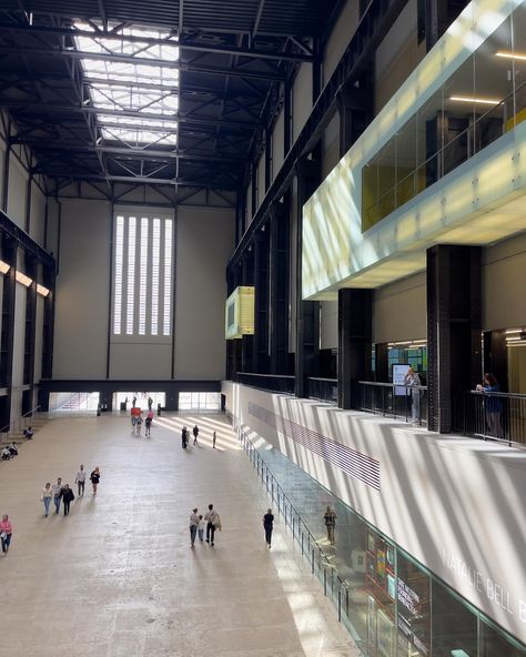 📍Tate Modern, London #tate #tatemodern #tatemodernmuseum #tatemodernlondon #london #ldn #londonlife #london🇬🇧 #londoncity #tourist Tate Modern Museum, Tate Modern London, London Gallery, London Trip, Things To Do In London, Tate Modern, Visual Diary, London Life, July 4