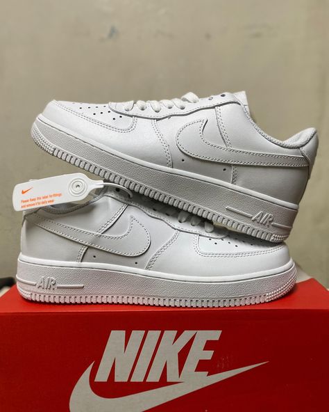 🪩 *Nike Air Force 1s “Plain white _from sizes 36 to 45 2500 #nike #kenyafashion Kenya Fashion, Nike Air Force 1 White, White Air Forces, Nike Air Force 1s, Air Force 1s, Plain White, Nike Air Force, Air Force, Nike Air