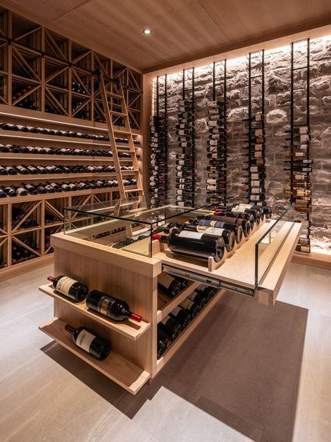 Idee Dressing, Wine Cellar Inspiration, Cave A Vin, Wine Shop Interior, Wine Room Design, Home Wine Bar, Wine Cellar Racks, Wine Cave, Home Wine Cellars