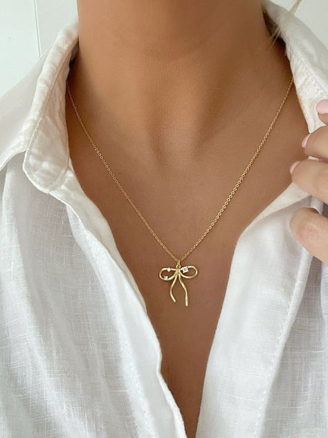 Dainty Necklace Gold, Layer Necklaces, Ribbon Necklace, Bow Ribbon, Bow Necklace, Bow Jewelry, Gold Ribbon, Gold Ribbons, Statement Pendant