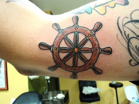 Jesus Cuesta Tattoo - Helm tattoo Helm Tattoo, American Tattoos, Compass Tattoo, Traditional Tattoo, Nautical, Jesus, Tattoos, Quick Saves