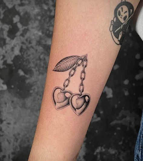 Chain Cherry Tattoo, Cherry Chain Tattoo, Moon Outline Tattoo, Reflective Tattoo, Metal Heart Tattoo, Hell Or High Water Tattoo, Pc Tattoo, Chain Tattoos, Dave Tattoo