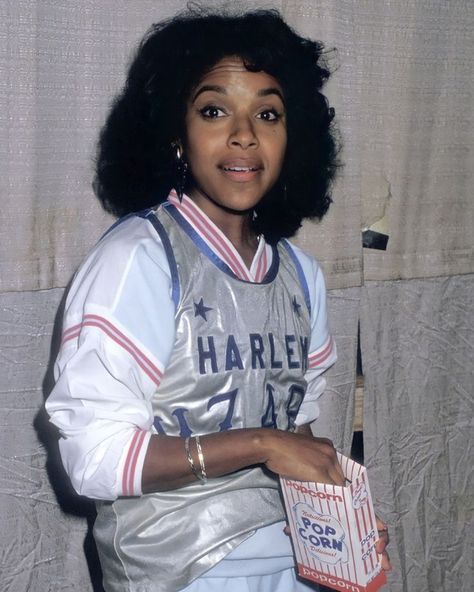 Phylicia Rashad 80s, Clair Huxtable, Powerful Black Women, Cosby Show, Phylicia Rashad, Naacp Image Awards, The Cosby Show, Alpha Kappa Alpha Sorority, Alpha Kappa Alpha