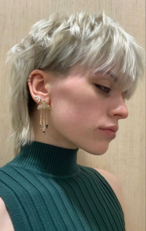 Queer Haircut, Non Binary Haircuts, Queer Hair, Androgynous Hair, Mullet Haircut, Haircut Style, Mens Haircut, Hair Inspiration Short, Punk Hair