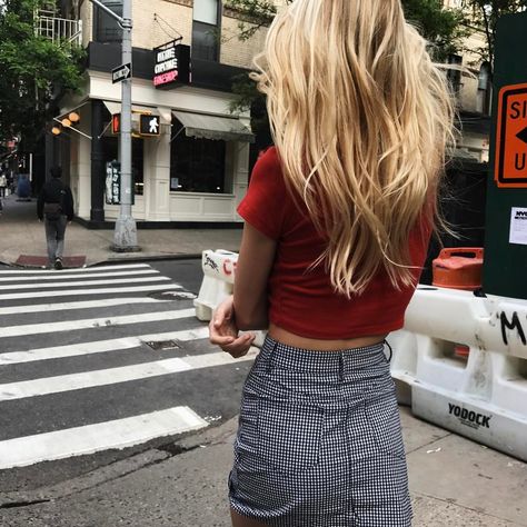 pinterest//annarshapiro Brandy Melville Skirts, Gingham Skirt, Boring Clothes, Insta Inspo, City Living, Girl Style, About Fashion, Bologna, Teen Fashion