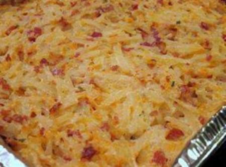 Shredded Pototoes Recipe Cheesy Bacon Ranch Potatoes, Loaded Potato Casserole, Bacon Ranch Potatoes, Ranch Potatoes, Cheesy Bacon, Bacon Ranch, Potato Casserole, Potato Dishes, Casserole Dish