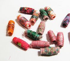 Tyvek Beads, Paper Beads Diy, Make Paper Beads, Fiber Art Jewelry, Fiber Jewelry, Paper Jewelry, Textile Jewelry, Fabric Beads, Paper Beads