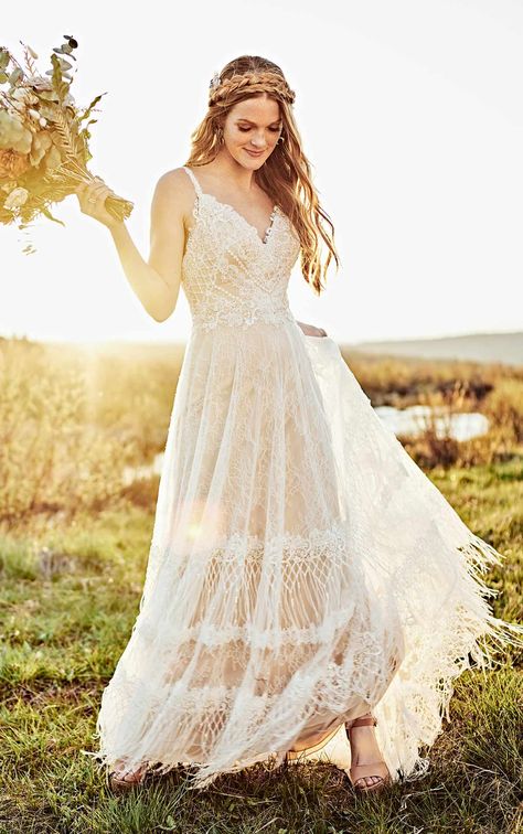 Rustic Boho Wedding Dress with Fringe Details - Essense of Australia Rustic Chic Wedding Dress, Boho Wedding Dress Designers, Boho Wedding Guest, Wedding Dresses Australia, Bohemian Style Wedding Dresses, Boho Style Wedding Dress, Dress Boho Wedding, Boho Wedding Gowns, Chic Wedding Dresses