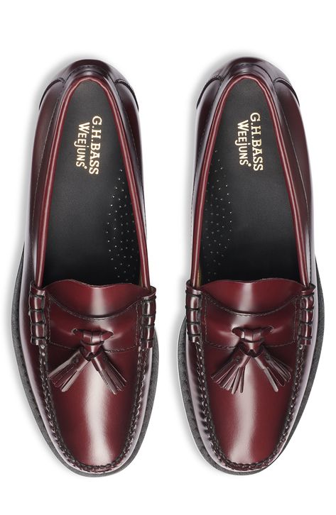 Always look polished in this smooth leather loafer detailed with chunky tassels and perforations on the footbed for added comfort. Leather upper, lining and sole Imported Business Shoe, Best Diamond Rings, Kubler Ross, Vintage Menswear, Look Polished, Man Stuff, Business Shoes, Christmas 2024, Dream Shoes