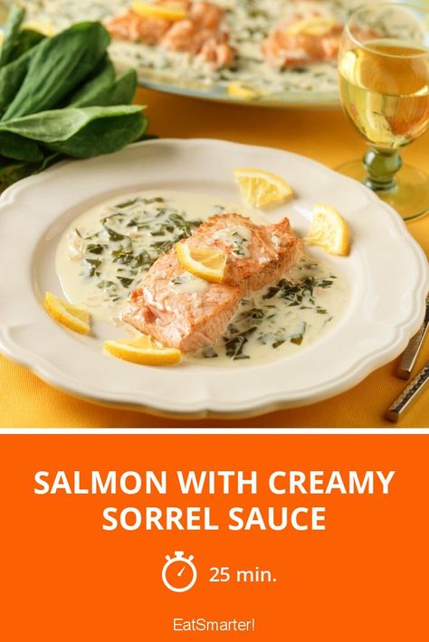 Salmon with Creamy Sorrel Sauce - quick recipe - simple dish - So healthy is the recipe: 7.7/10 | A recipe idea by EAT SMARTER | Fish, Cream Sauce #saltwaterfish #healthyrecipes Sorrel Sauce For Fish, Fish Cream Sauce, Sorrel Sauce, Citrus Garnish, Healthy Delicious Recipes, Lobster Mac And Cheese, Csa Recipes, Recipe Simple, Healthy Delicious