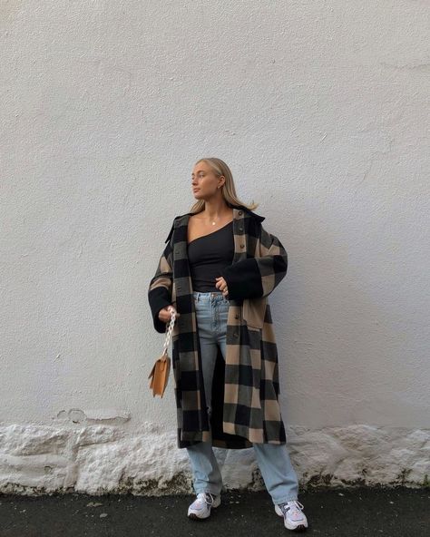 Future Style, Of Ideas, Source Of Inspiration, Trench Coat, Cold Shoulder Dress, Fashion Inspo, Normcore, On Instagram, Clothes