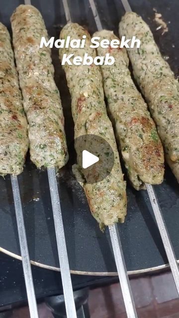 CLASSICRAFT FOODS on Instagram: "Malai Seekh Kebab. Creamy Seekh Kebab/Iftar special recipe. 

1/2 kg chicken keema 
1 tbsp ginger garlic and chilly paste 
1 tsp salt
1 tsp chilly flakes 
1 tsp black pepper 
1 tsp cumin pwd 
1 tsp garam masala 
1 cup bread crumbs
1 cheese cube
Salt
1 tsp chat masala 
3 tbsp Amul fresh cream 
1/4 th cup fried onions 
1/2 cup corriander and mint leaves 
Grind
Give coal smoke
Make Seekh 
Shallow fry in butter and little oil
Mix 4 tbsp fresh cream and 1tbsp Amul butter 
Microwave for few secs
Add 1 tsp chat masala 
Mix
Add over the seekhs while serving
Fresh corriander. 
.
.
.
#seekhkebab #malaikebab #chickenkebab #trending #viral #iftari #iftarmenu #iftarideas #reelsinstagram #reels #foodbloggers #foodie #yummy  #tasty #delicious #yum #explorerpage" Chicken Seekh Kebab Recipe, Chicken Keema Recipe, Amul Butter, Iftar Special, Seekh Kebab Recipes, Seekh Kebab, Chat Masala, Chicken Keema, Keema Recipes