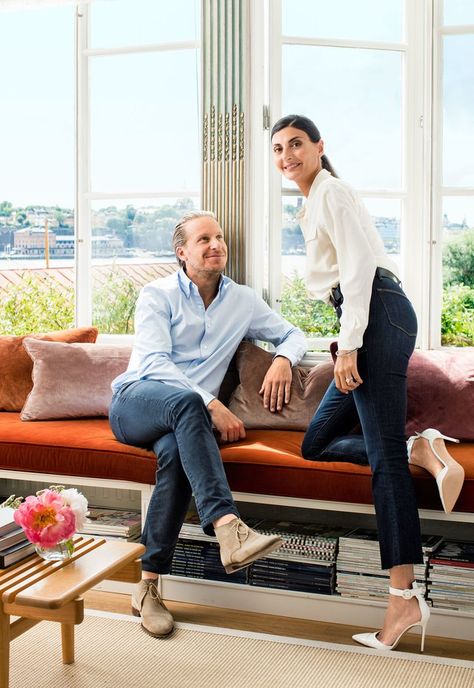 Oscar and Giovanna in the apartment’s sunroom; Rubelli velvets cushion the banquette. Giovanna wears an Equipment shirt, jeans by Frame Denim, and shoes by Gianvito Rossi. Giovanna Battaglia Engelbert, Stylish Couples, Business Elegant, Stockholm Apartment, Manhattan Apartment, Giovanna Battaglia, Couple Style, Swedish House, Stylish Couple