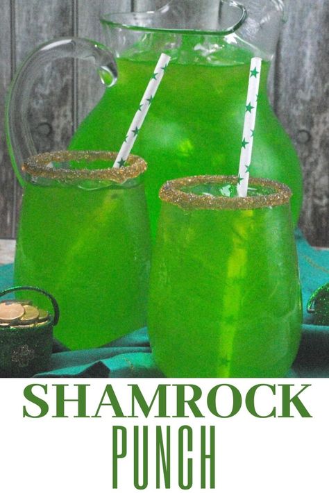 St Patty Drinks, St Patty's Day Drinks, Green Alcoholic Drinks, Green Punch Recipes, St Patricks Food, Green Drink Recipes, Green Punch, St Patricks Day Drinks, Alcoholic Punch Recipes