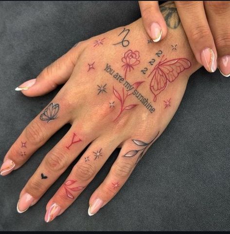 Girly Hand Tattoos, Simple Hand Tattoos, Side Hand Tattoos, Tiny Finger Tattoos, Punk Tattoo, Basic Tattoos, Hip Thigh Tattoos, Hand And Finger Tattoos, Pretty Hand Tattoos