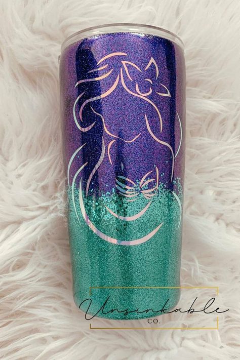 Little Mermaid Tumbler, Decorating Tumblers, Glitter Epoxy Tumbler, Glitter Things, Resin Cups, Vines Design, Mermaid Tumbler, Epoxy Cups, Epoxy Ideas