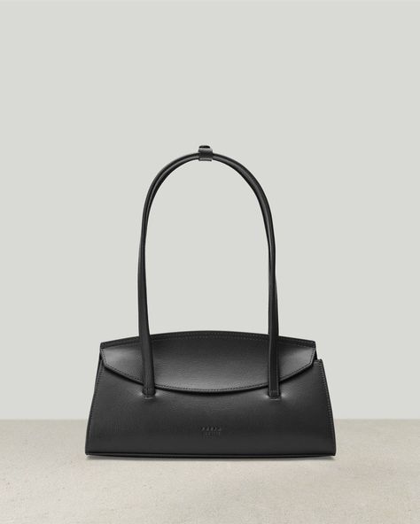 Handbag Brands, Minimal Bags, Work Handbag, College Girl, Black Handbag, Copenhagen Fashion Week, Vegan Leather Bag, Vegan Bags, Trending Handbag