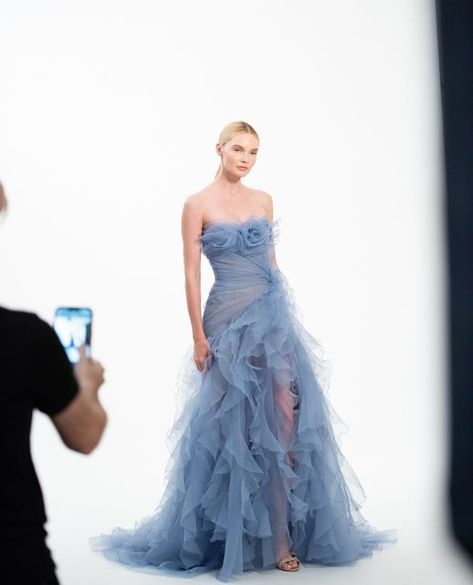 Marchesa on Instagram: "Pretty in periwinkle. This strapless textured organza fit-to-flare ballgown features an abstract floral drape at the neckline and a cascading ruffle skirt from Spring 2023 Marchesa. #SS23Marchesa #Marchesa" Huge Tulle Dress, High Fashion Gowns, Prom Dress Inspiration, Wedding Dresses For Girls, Pretty Prom Dresses, فستان سهرة, Grad Dresses, Gala Dresses, Glam Dresses