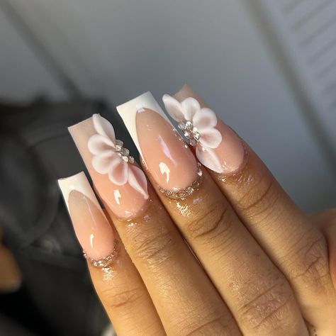 3D flowers😋😍 . Book under, “2 feature nails” Price: £40 Length: 3 magnets Shape: Square . . . . . #nails #nailsofinstagram #nailsnailsnails #nailsart #nailstagram #nailsdesign #nailart #naildesign #nailporn #nailaddict #nailinspo #acrylics #acrylicnails #acrylicsnails #Luton #lutonnails #Lutonnailtech Square Acrylic Nails Flowers, 3d Flower Nails Medium Length, Medium Length Nails Acrylic 3d Flowers, Medium Acrylic Nails Coffin 3d Flowers, Short Square Acrylic Nails 3d Flowers, 3d Flower Nails Acrylics, Medium Square Acrylic Nails 3d Flowers, 3d Flower Nails, Square Nail Designs