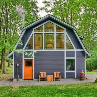 Gambrel House, Chalet Style Homes, Home Architecture Styles, Gambrel Barn, Gambrel Style, Gambrel Roof, Barn Renovation, Building A Container Home, Tranquil Retreat