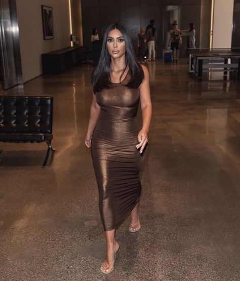 Estilo Kim Kardashian, Estilo Kardashian, Trajes Kylie Jenner, Kim Kardashian Dresses, Kim Kardashian Outfits, Kim K Style, Kardashian Outfit, Kim Kardashian West, Kim Kardashian Style