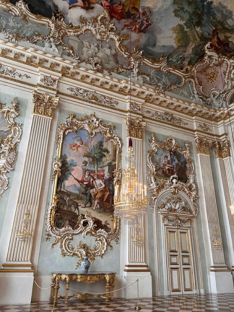 Rococo Aesthetic, Rococo Interior, Royal Room, Visual Gallery, Ball Aesthetic, Cathedral Architecture, Royal Aesthetic, Have Courage And Be Kind, 背景 シンプル