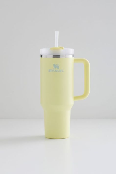 Yellow Stanley Cup, Yellow Stanley, Dorm Room Kitchen, Dorm Kitchen, 40 Oz Tumbler, Stanley Quencher, Yellow Aesthetic, Stanley Cup, Reusable Straw